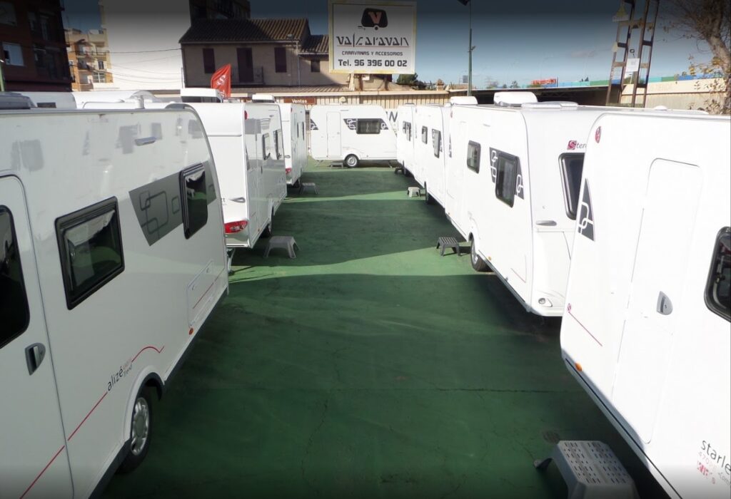 Aparcamiento autocaravanas