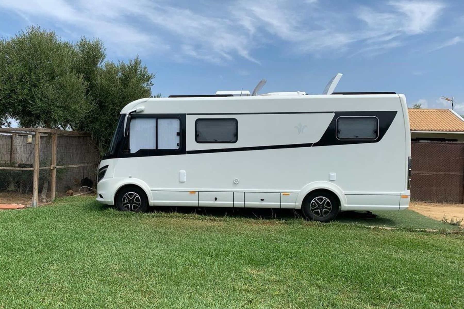 niesmann-bischoff-ismove-autocaravana-ocasion-valcaravan-exterior