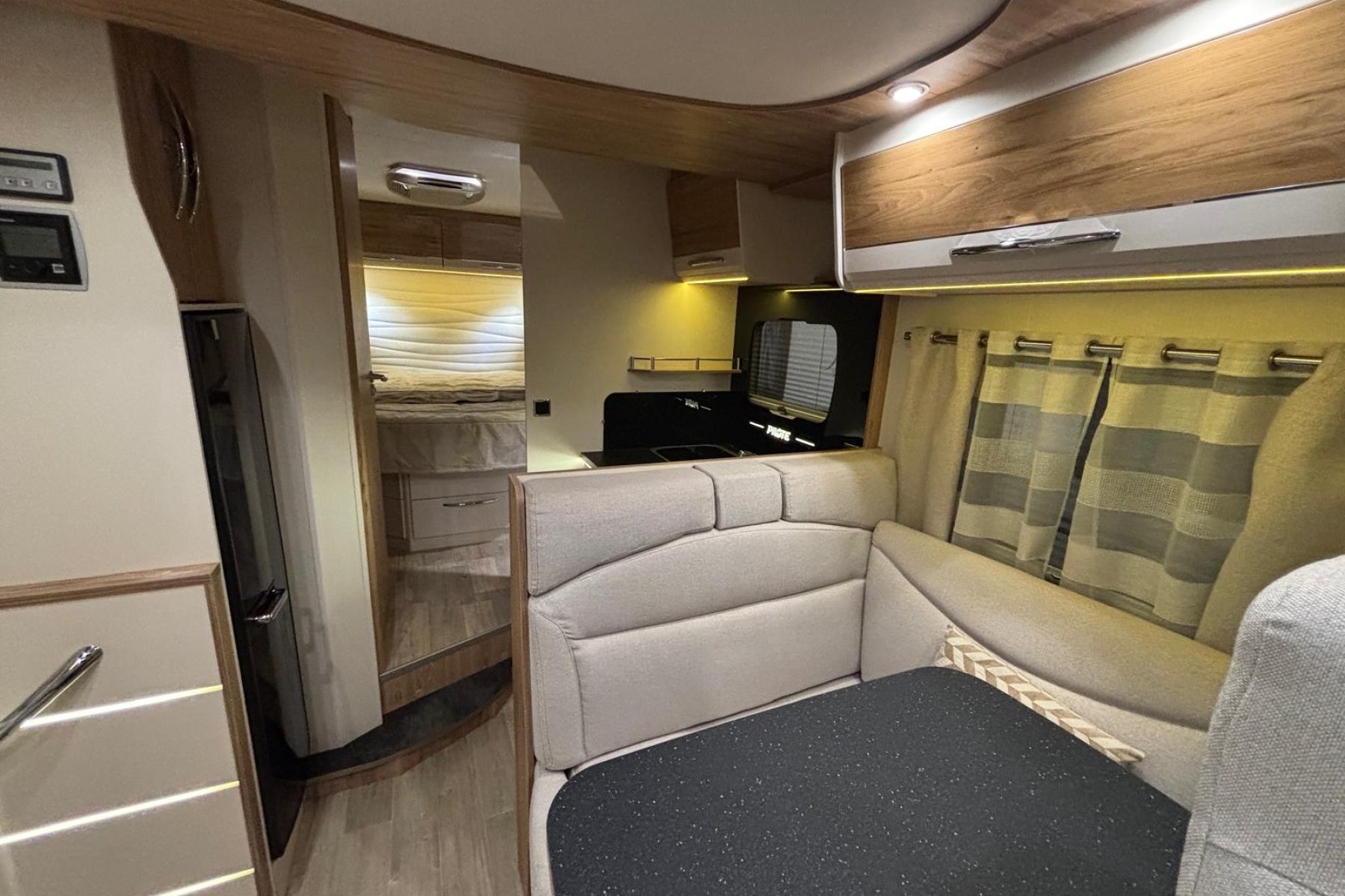 WhatsApp Image 2025-12-01 at 18.55.34 (2)